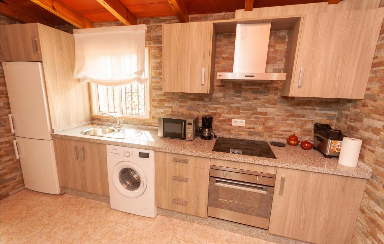 Awesome Home In Antequera With Wifi Екстер'єр фото