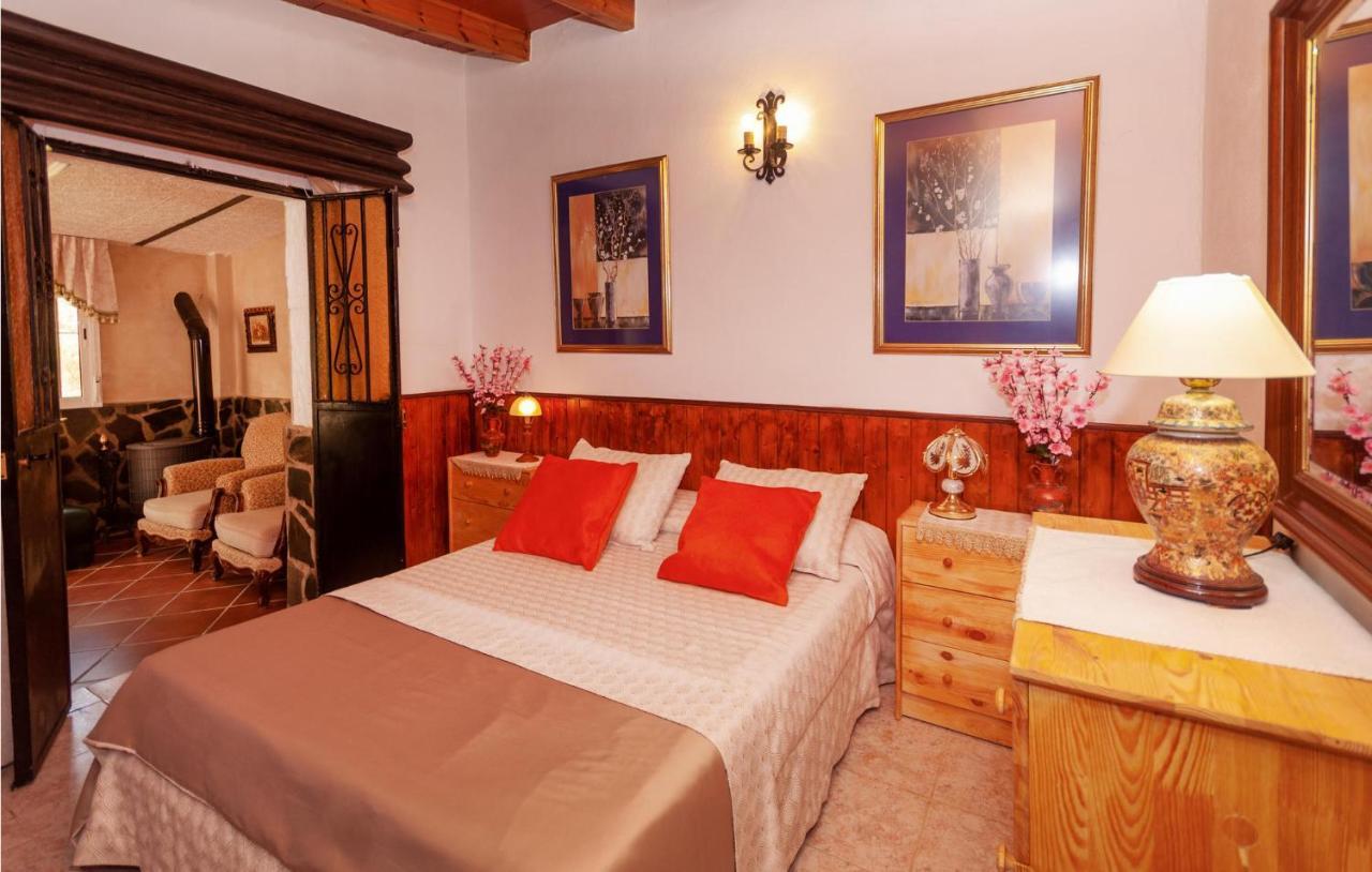 Awesome Home In Antequera With Wifi Екстер'єр фото